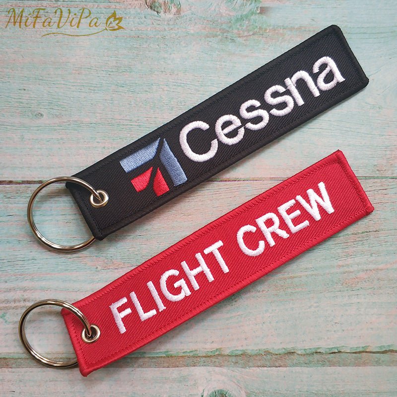 2 PCS CESSNA FLIGHT CREW KEYCHAIN CAR KEY CHAIN - PILOTSX