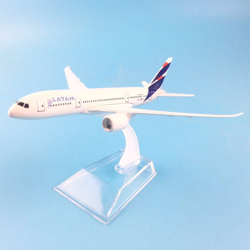 A380 BOEING 777 LATAM ALLOY METAL MODEL AIRPLANE MODEL W STAND KIDS TOYS - PILOTSX