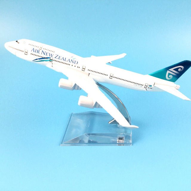 A380 BOEING 777 LATAM ALLOY METAL MODEL AIRPLANE MODEL W STAND KIDS TOYS - PILOTSX