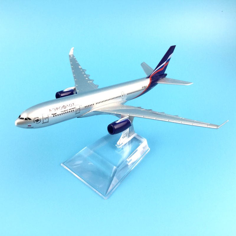 AIR AEROFLOT RUSSIAN AIRLINES AIRBUS 330 A330 AIRWAYS AIRPLANE MODEL PLANE MODEL - PILOTSX