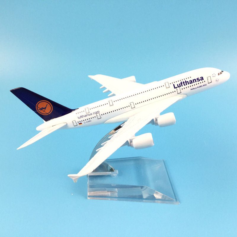 AIR PASSENGER PLANE MODEL A380 LUFTHANSA AIRCRAFT A380 16CM ALLOY SIMULATION AIRPLANE - PILOTSX