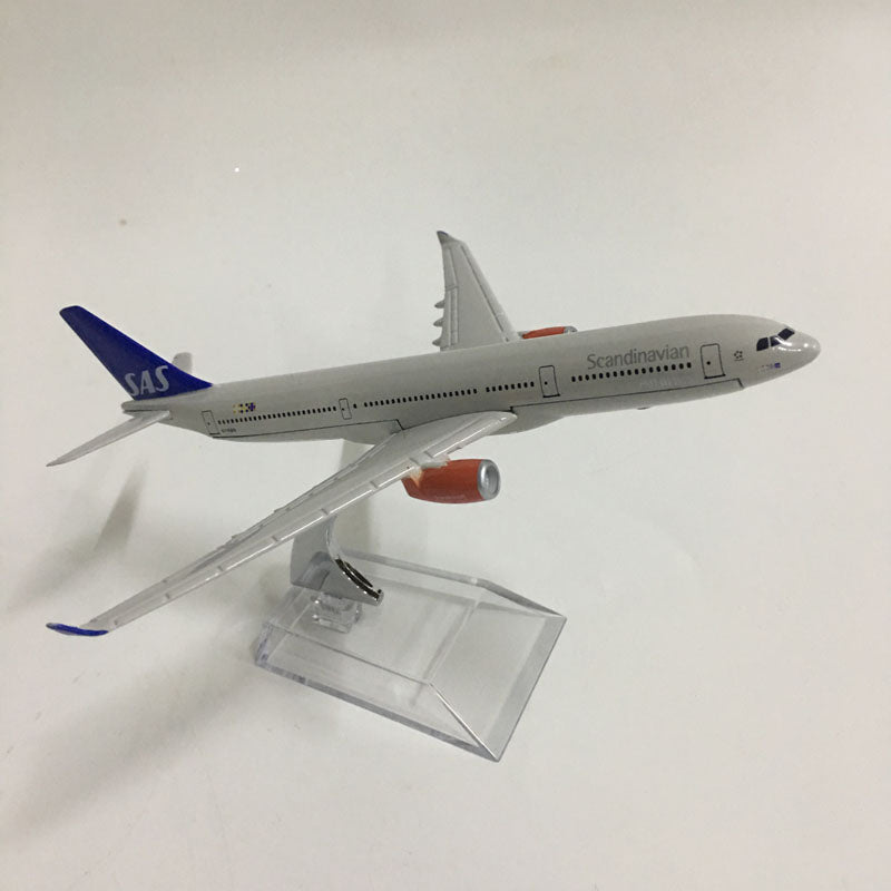 Scandinavian Airbus A330 Plane Model Airplane Model SAS Aircraft Model 1:400 Diecast Metal planes AV8R