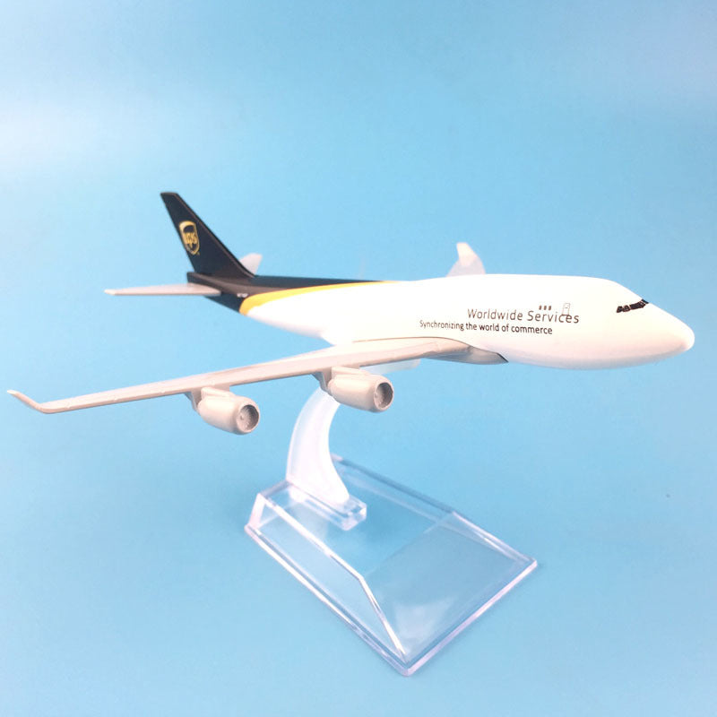 UPS Airlines Boeing 747 Aircraft Model 1:400 Diecast Metal Airplanes AV8R