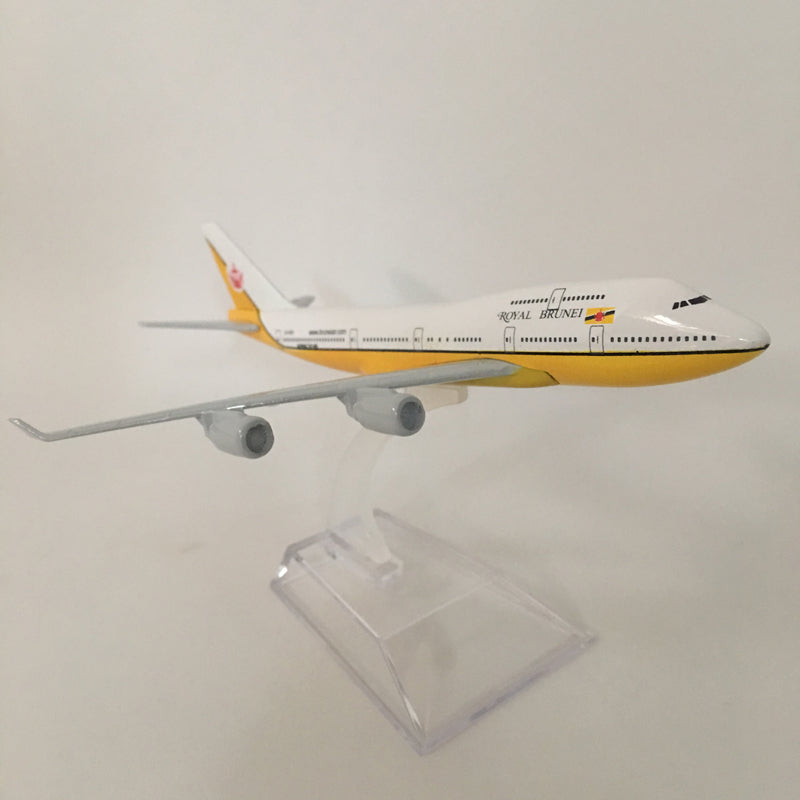 J Royal Brunei Boeing 747 Plane Model Airplane Model Aircraft Model Diecast Metal Airplanes AV8R