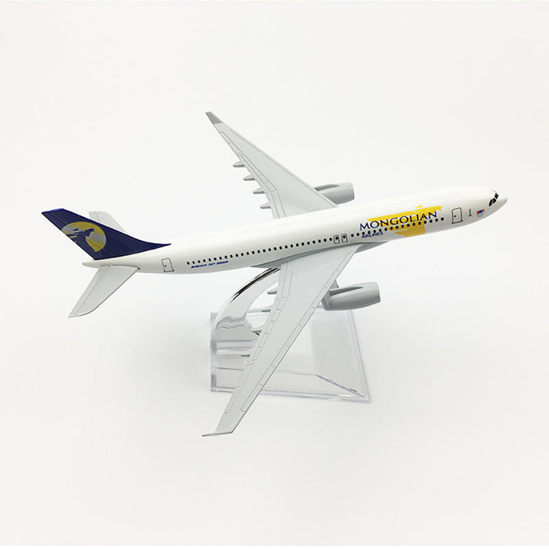 MONGOLIAN AIRLINES AEROPLANE MODEL BOEING 767 AIRPLANE AV8R