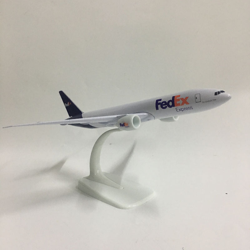 Airplane Model FedEx Aviation Boeing 777 Aircraft Model 1:300 Diecast Metal Airplanes Planes AV8R