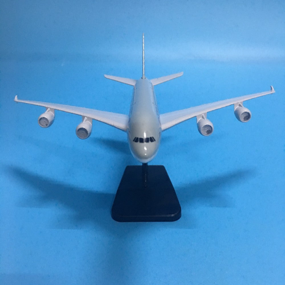 Airplane Model QATAR Airbus A380 Aircraft Model 1:200 Diecast Metal Airplanes AV8R