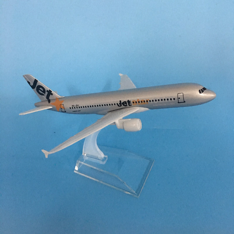 JETSTAR AIRWAYS METAL ALLOY MODEL PLANE AIRCRAFT MODEL TOY AIRPLANE AV8R